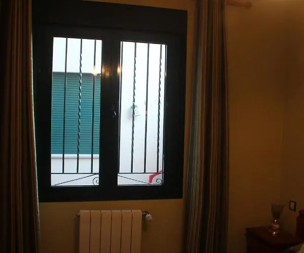 Maury Гостевой дом 3*